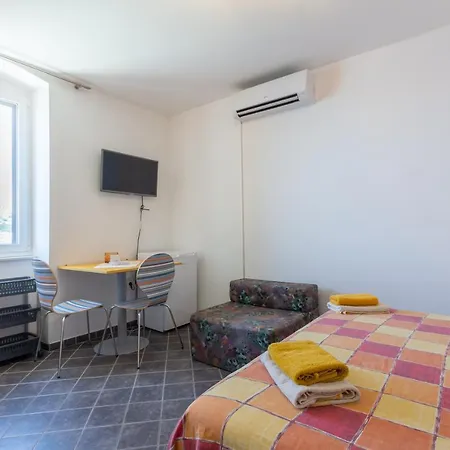 Alina With Sea View アパート *