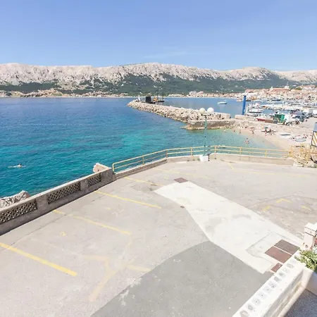 アパート Alina With Sea View バスカ