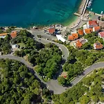 Alina With Sea View Апартаменты